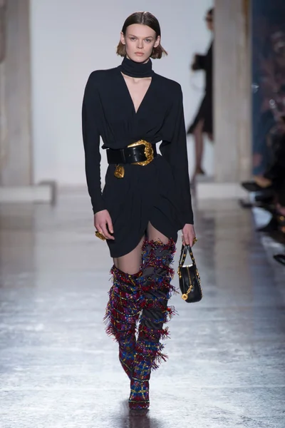 Look 36